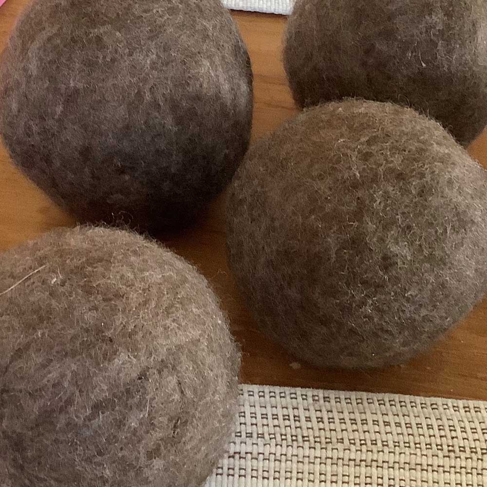 Dryer balls (3pk) with Peppermint Esential Oil - Image 3